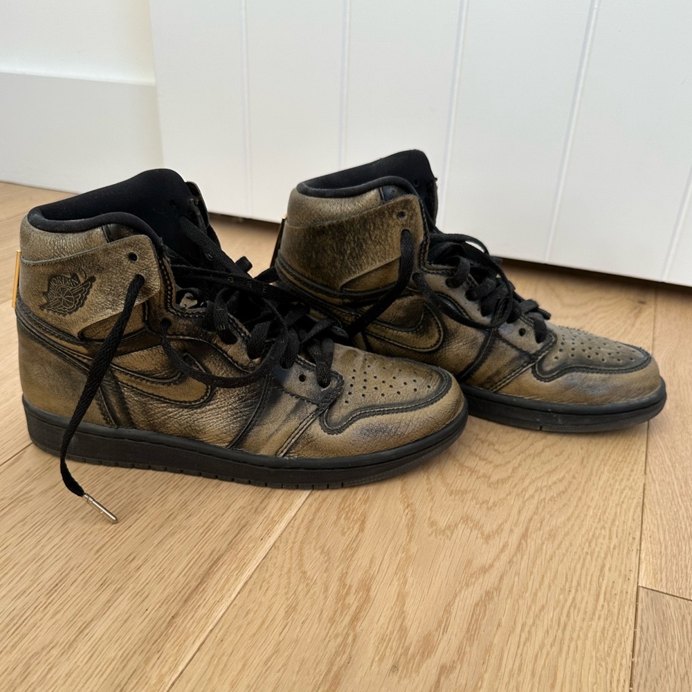 Air Jordan 1 Retro High OG 'Wings' 2017